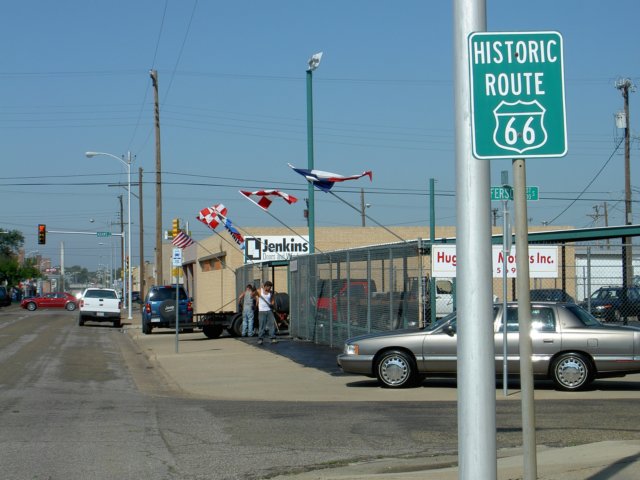 greenr66roadsigninamarillo.jpg