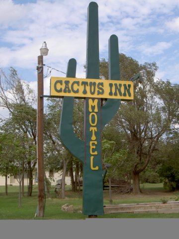 cactusinn.jpg