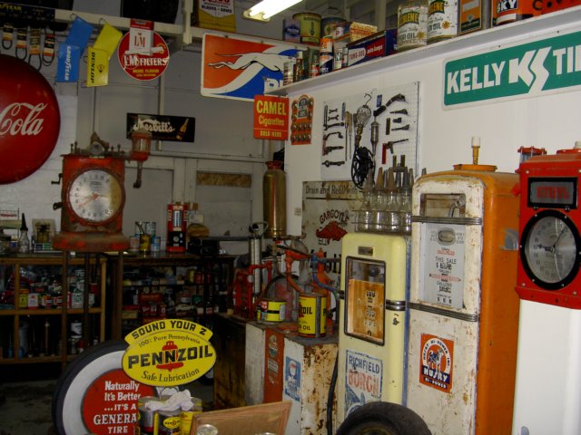 petesgasstationmuseum.jpg