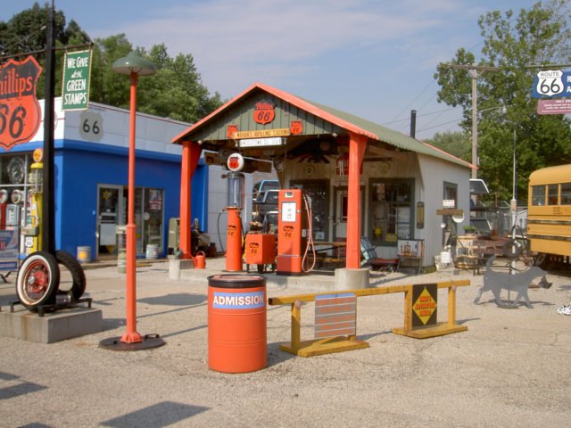 billsheasgasstation4.jpg