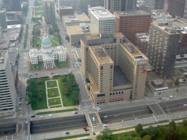 viewfromthegatewayarch.jpg