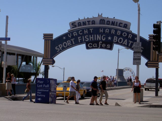 timeforcelebrationatsantamonicapier.jpg